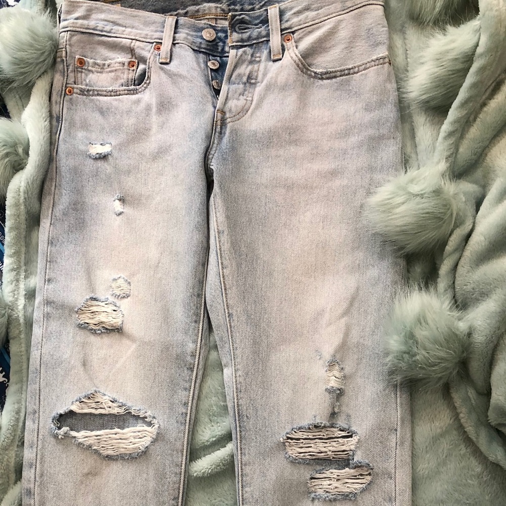 Levi’s premium 501 tapered cropped jean